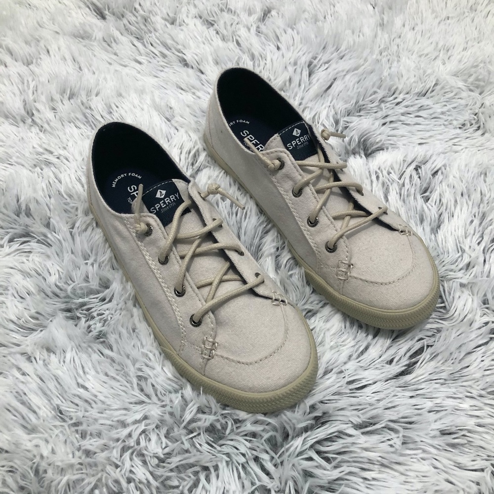 Sperry Lounge
